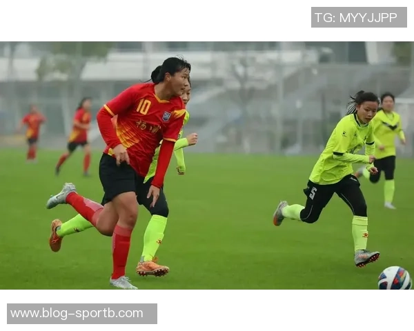 中国女足在2025国际足联U17女足世界杯小组赛第二轮遭遇美国队重创以2比5落败 中国女足在2025国际足联U17女足世界杯小组赛第二轮遭遇美国队重创以2比5落败